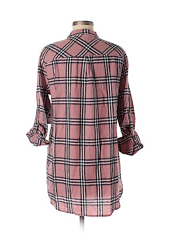 Just Fab Long Sleeve Button-Down Shirt (view 2)