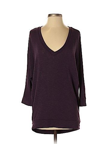 Laila Jayde Pullover Sweater (view 1)