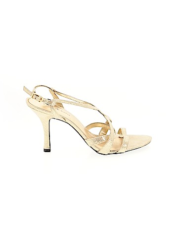 Kelly & Katie Sandals (view 1)