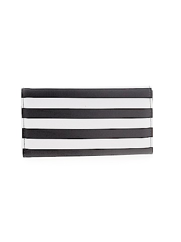 Kut from the Kloth Wallet (view 2)