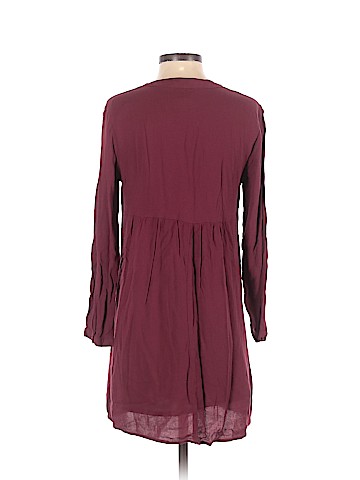 Old Navy Casual Dress (view 2)