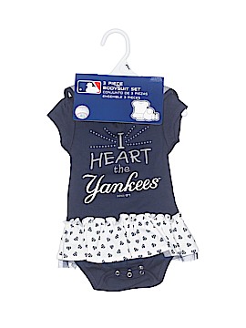 Genuine Sportswear Size 6-9 mo