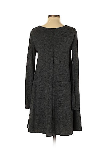 Old Navy Casual Dress (view 2)