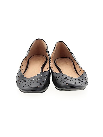 Journee Collection Flats (view 2)