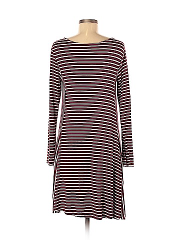 Old Navy Casual Dress (view 2)