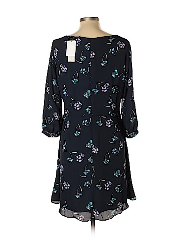 Banana Republic Casual Dress (view 2)