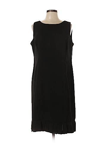 Danny & Nicole Casual Dress (view 1)