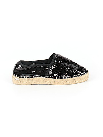 Unbranded Flats (view 1)