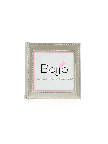 Beijo Card Holder  (view 1)