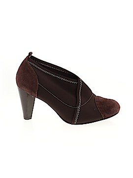 Taryn by Taryn Rose Size 8