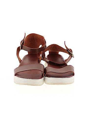 Mia Sandals (view 2)