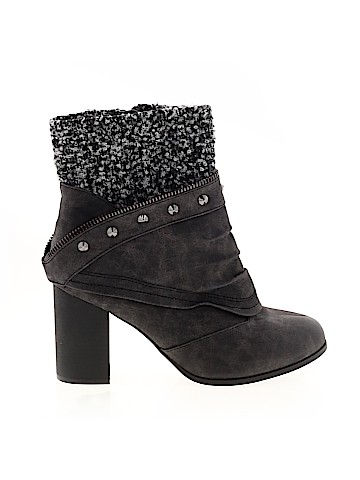 2 Lips Too Boots (view 1)