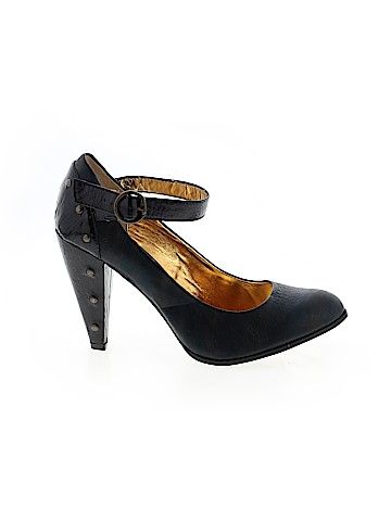 Not Rated Heels (view 1)