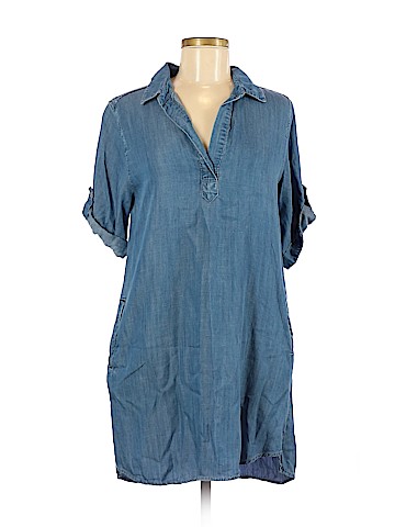 Saks Fifth Avenue Casual Dress (view 1)