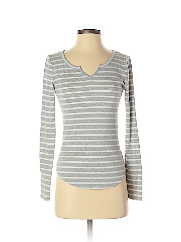 Gap Outlet Long Sleeve T-Shirt (view 1)