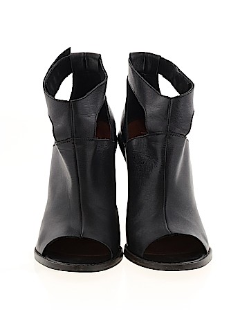 SixtySeven Heels (view 2)