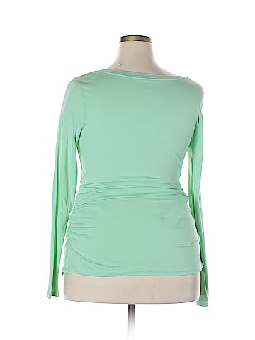 Liz Lange Maternity Long Sleeve T-Shirt (view 2)