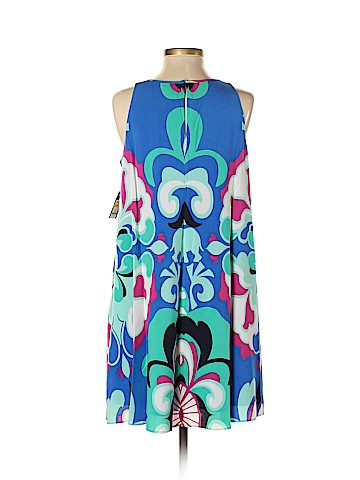 Crown & Ivy Casual Dress (view 2)