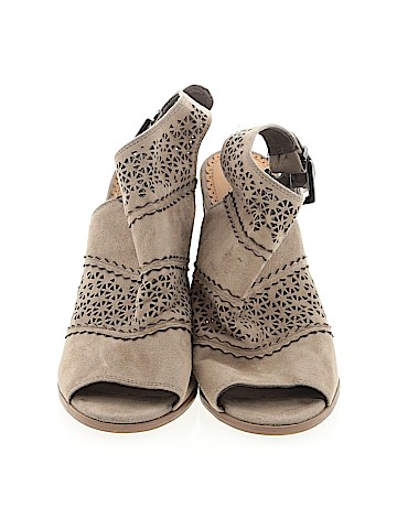 Not Rated Heels (view 2)