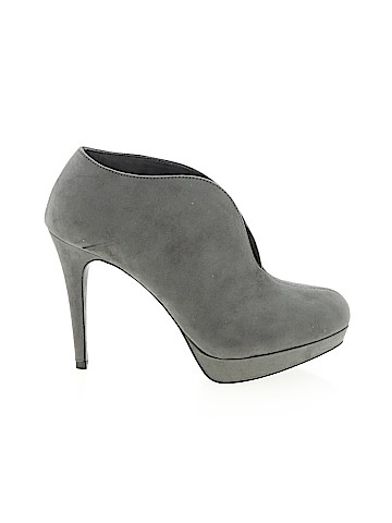 Audrey Brooke Heels (view 1)