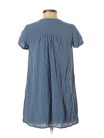 Old Navy Casual Dress (view 2)