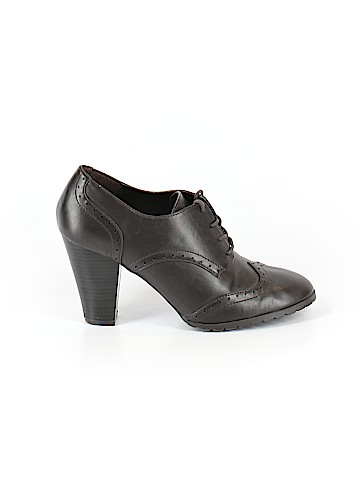 Relativity Heels (view 1)