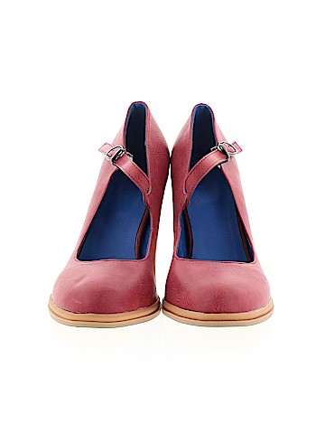 Unbranded Heels (view 2)