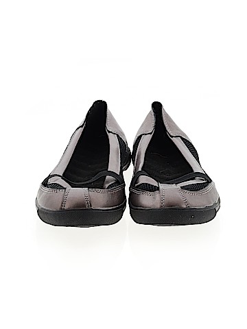 Unbranded Flats (view 2)