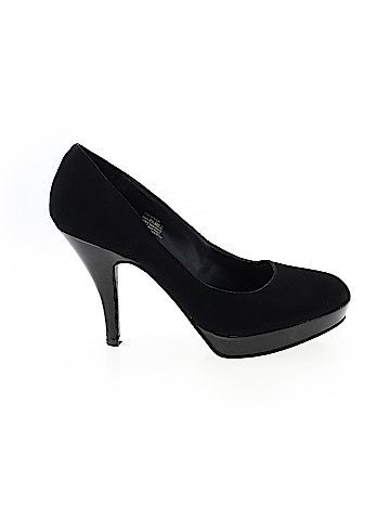 UNLISTED A Kenneth Cole Production Heels (view 1)