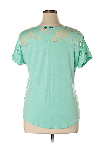 Apt. 9 Short Sleeve Top (view 2)