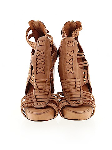 Pour La Victoire Heels (view 2)