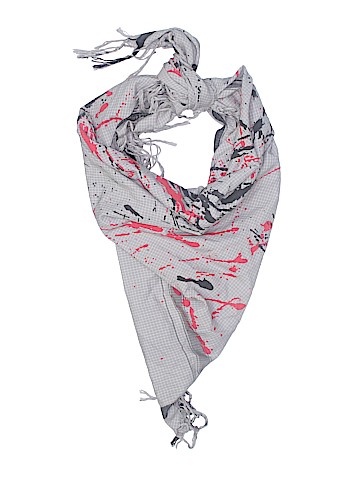 Leigh & Luca Scarf (view 1)