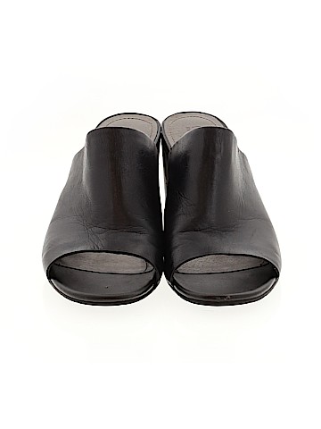 Kenneth Cole REACTION Mule/Clog (view 2)