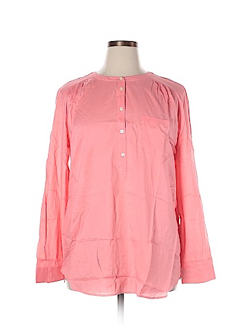 Ann Taylor LOFT Outlet Long Sleeve Button-Down Shirt (view 1)