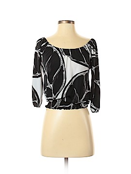 White House Black Market Size XS