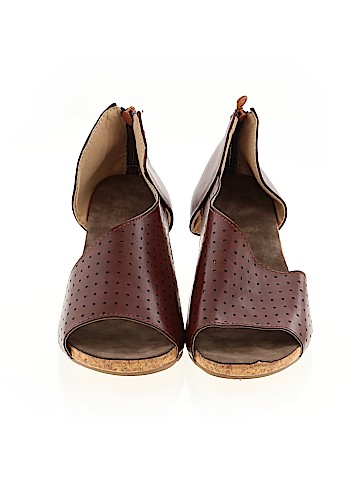 Unbranded Wedges (view 2)