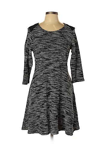 Old Navy Casual Dress (view 1)