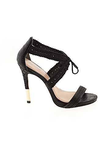 Pour La Victoire Heels (view 1)