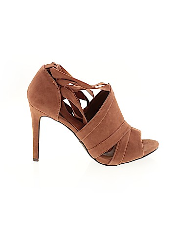 Anne Michelle Heels (view 1)