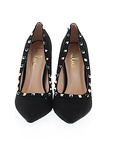 Lulu's Heels (view 2)