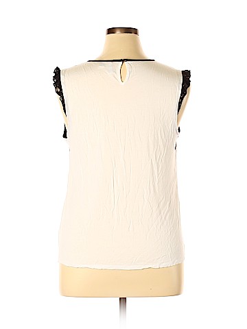 Elle Sleeveless Top (view 2)