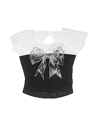 It Closet Short Sleeve T-Shirt (view 1)