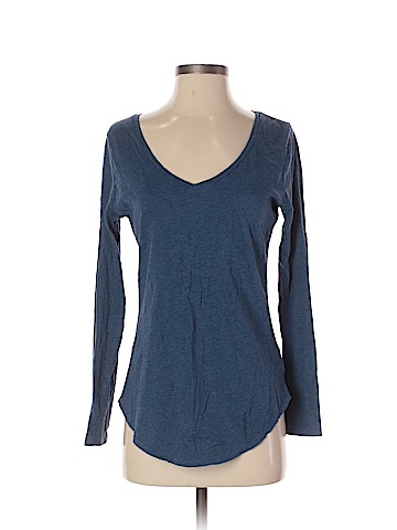 Old Navy Long Sleeve T-Shirt (view 1)