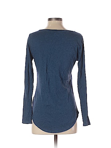 Old Navy Long Sleeve T-Shirt (view 2)