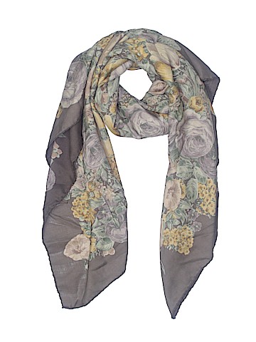 Paul Stuart Scarf (view 1)