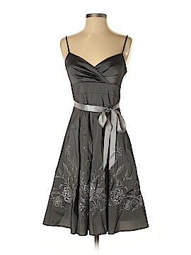 OC by Oleg Cassini Size 4