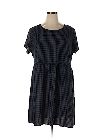 Old Navy Casual Dress (view 1)