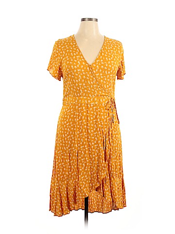 Xhilaration Casual Dress (view 1)