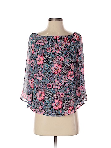 Express Outlet 3/4 Sleeve Blouse (view 1)