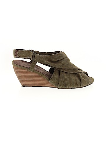 Blowfish Wedges (view 1)